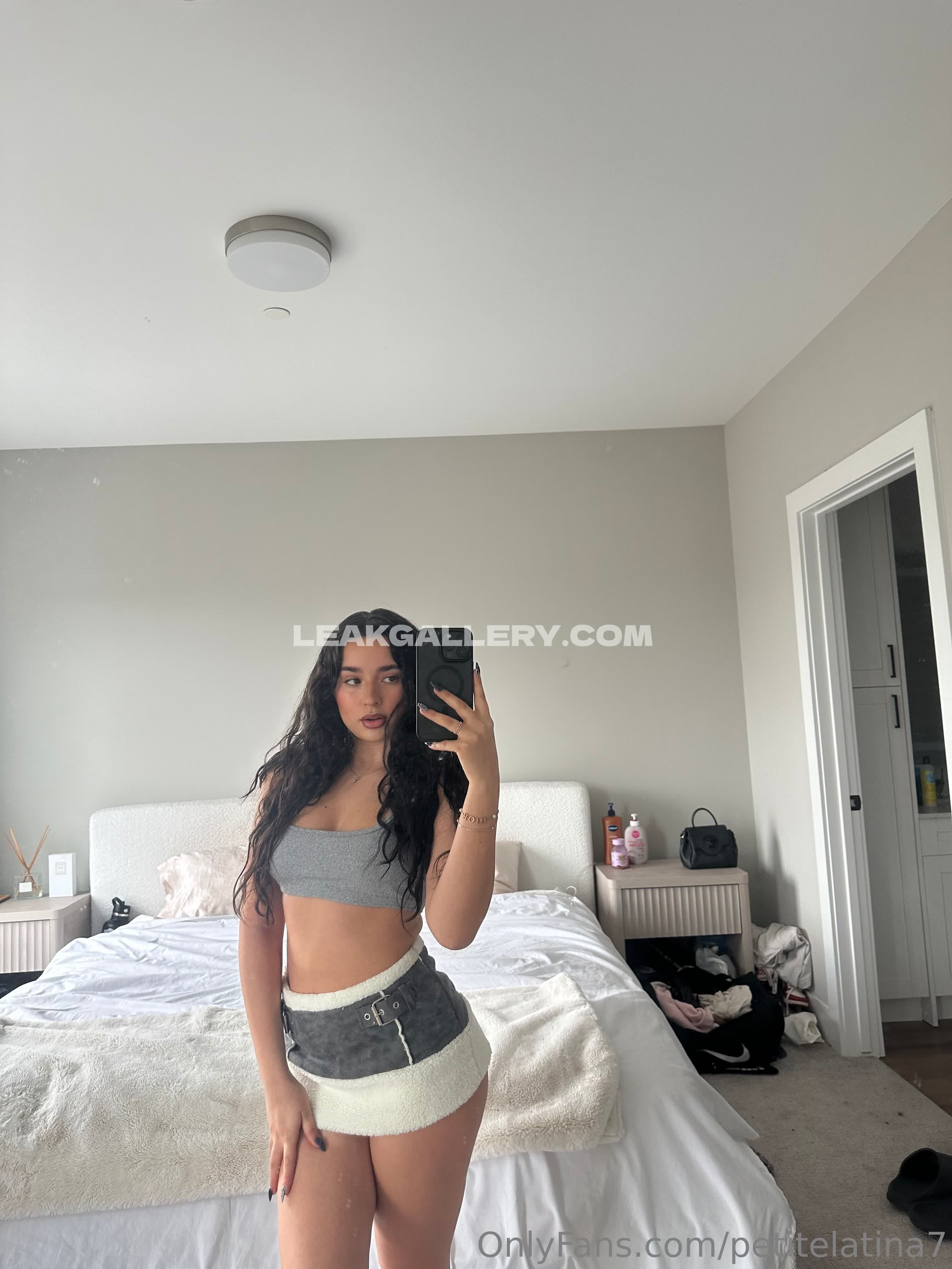 Petitelatina7 / lagueritaxo / petite_latina Exclusive Leaked Nude OnlyFans #13181462