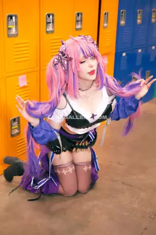 Petulkaa Kneeling Schoolgirl Tease OnlyFans Photo Leaked