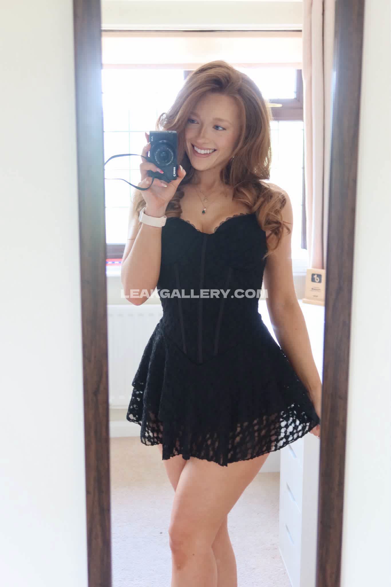 Phoebeisginger1 / phoebeisginger Exclusive Leaked Nude OnlyFans #13376976