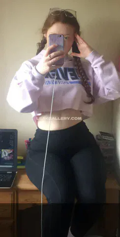 phoebeisginger1