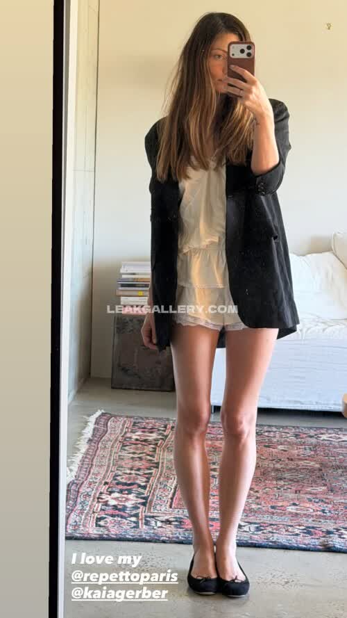 Phoebejtonkin Exclusive Leaked Nude OnlyFans #12236474