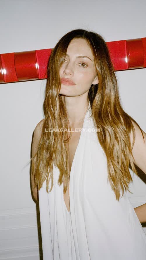 Phoebejtonkin Exclusive Leaked Nude OnlyFans #12236420