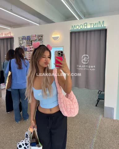 Phoeyuibe Exclusive Leaked Nude OnlyFans #14258223