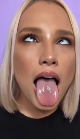Plaksaw Tongue Tease Display OnlyFans Video Leaked