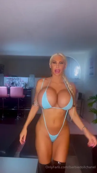 Plasticbarbie2000 Light Blue Bikini Tease OnlyFans Video Leaked