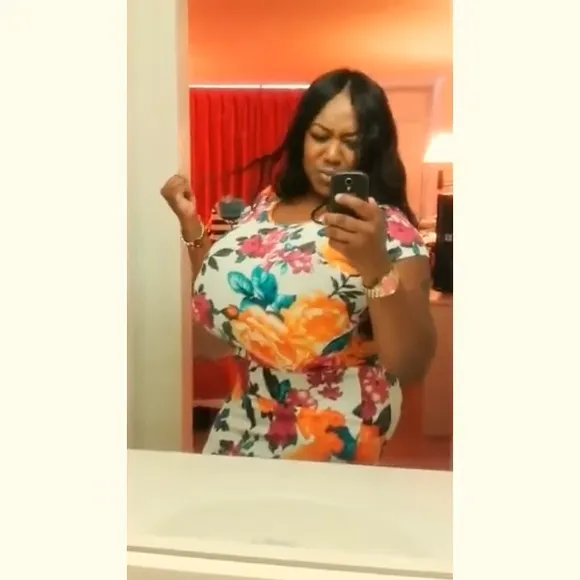 Poetrystudios2020 Floral Dress Boobs OnlyFans Video Leaked