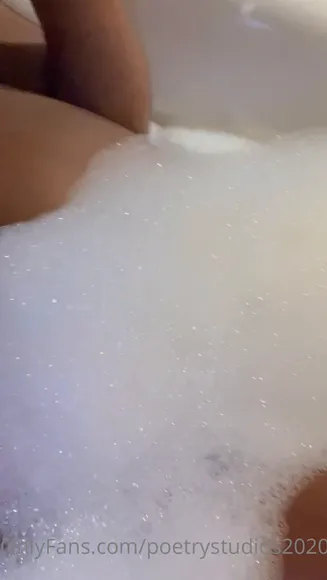 Poetrystudios2020 Bubbly Bath Tease OnlyFans Video Leaked