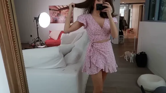 Pokimane Mirror Selfie Outfit Changes OnlyFans Video Leaked
