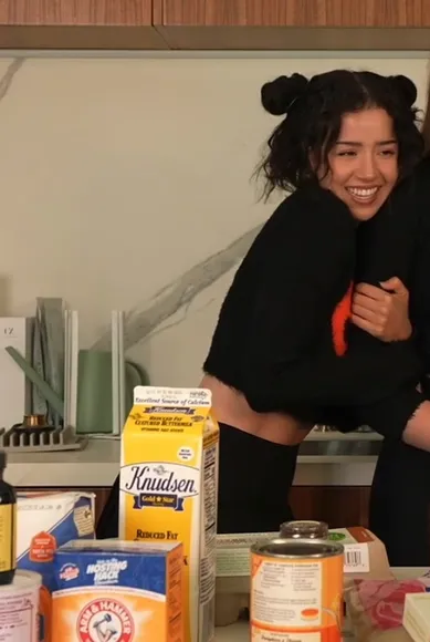 Pokimane Cropped Hoodie Tease OnlyFans Video Leaked