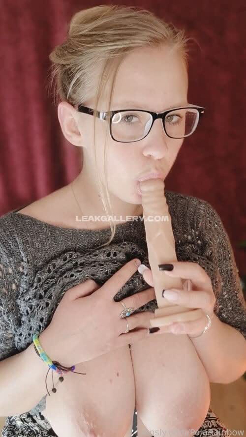 Polarainbow Finger In Mouth Tease OnlyFans Photo Leaked