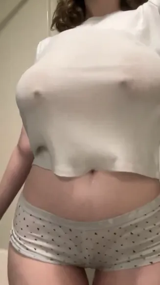 Pommyvt Tight Crop Top Tease OnlyFans Video Leaked