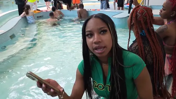 Primatepaige Green Shirt Poolside OnlyFans Video Leaked