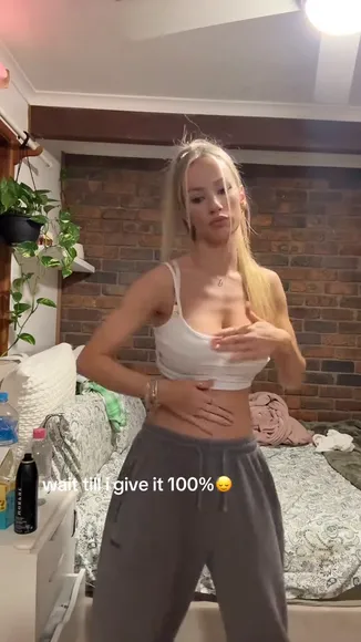 Princesstalialacey White Crop Top Tease OnlyFans Video Leaked
