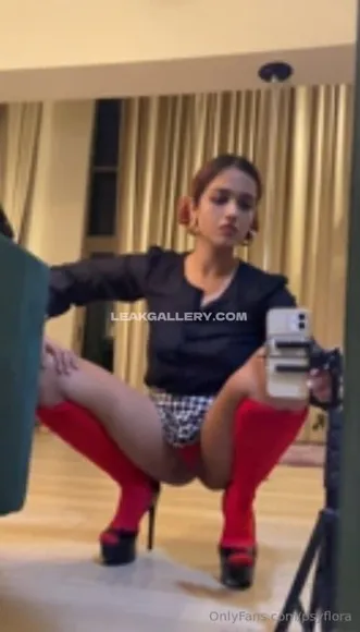 Psy Flora Red Stockings Squat Tease OnlyFans Photo Leaked