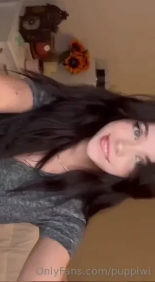 Puppiwi Topless Bed Tease OnlyFans Video Leaked
