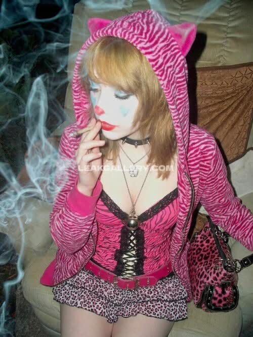 Purplemoths143 Exclusive Leaked Nude OnlyFans #14842659