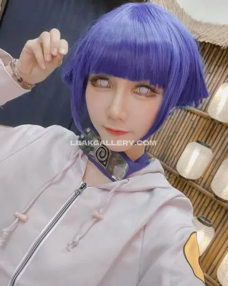 Qqe_52772 Purple Wig Selfie Pose OnlyFans Photo Leaked