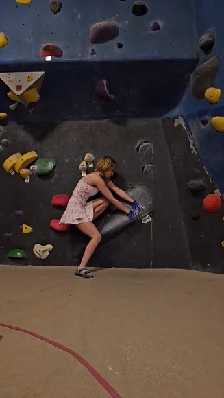 Queentofu Climbing Wall In Dress OnlyFans Video Leaked