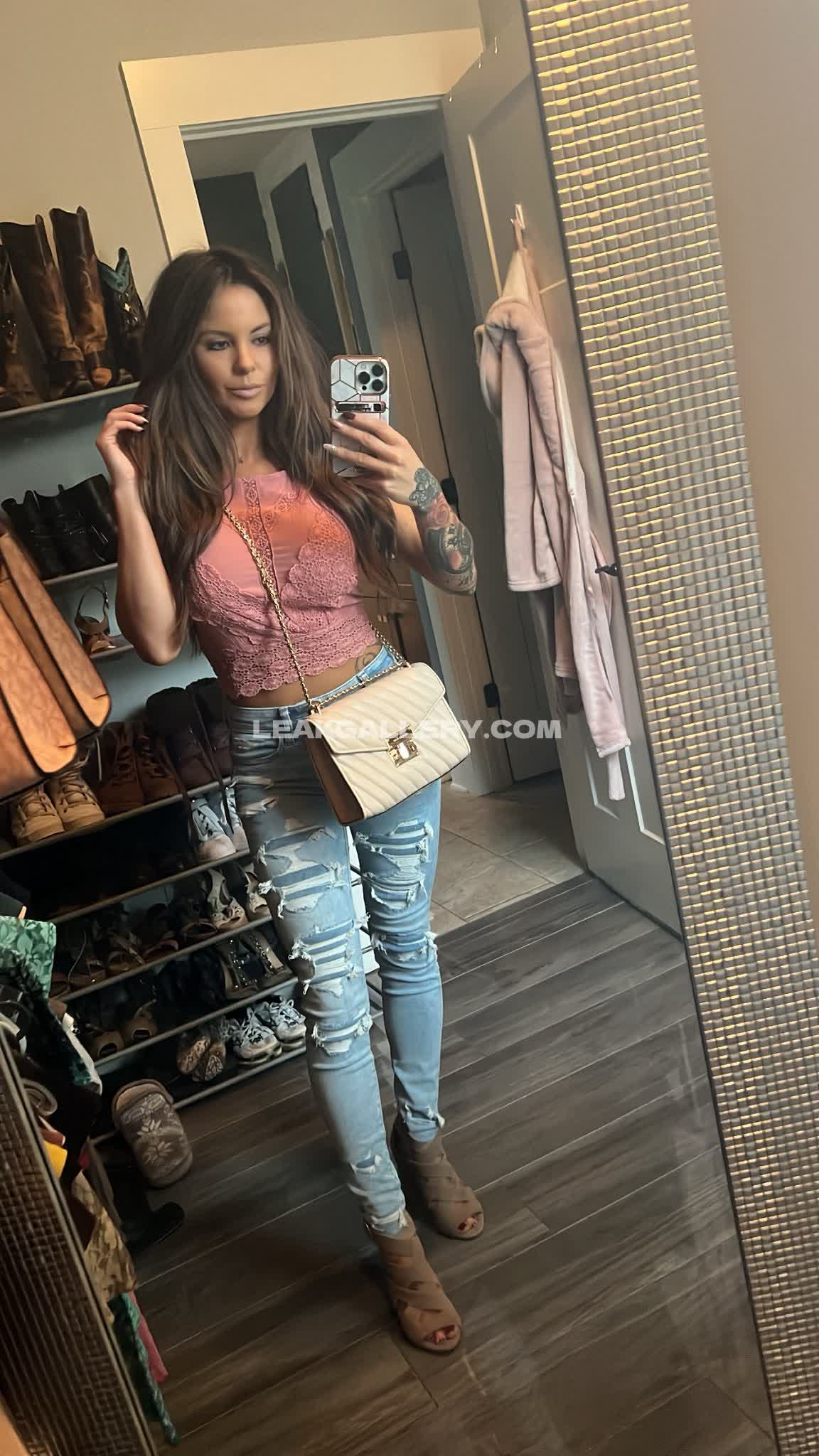 R1_vette_babe23 Exclusive Leaked Nude OnlyFans #12698107