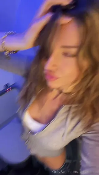 Rachel Cook Zipped Hoodie Tease OnlyFans Video Leaked