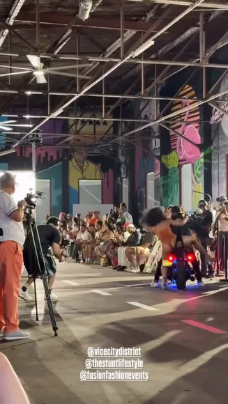 Rawgyall Tight Bodysuit Strut OnlyFans Video Leaked