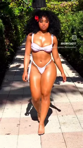 Rawgyall Thong Bikini Ass Twerk OnlyFans Video Leaked