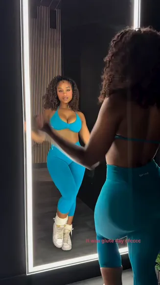 Rawgyall Tight Leggings Ass Pose OnlyFans Video Leaked