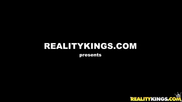 Realalexisbreeze Green Top Ass Play OnlyFans Video Leaked