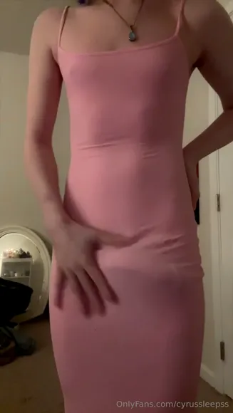 Realcarpetmuncher Pink Dress Tease OnlyFans Video Leaked