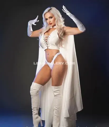 realscarlettbordeaux