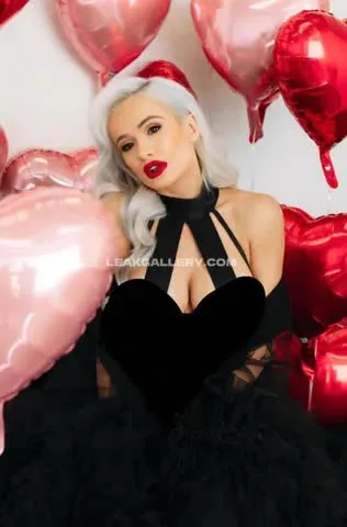 realscarlettbordeaux