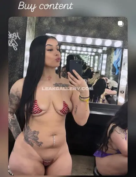 Reign.helll Red Striped Bikini Selfie OnlyFans Photo Leaked