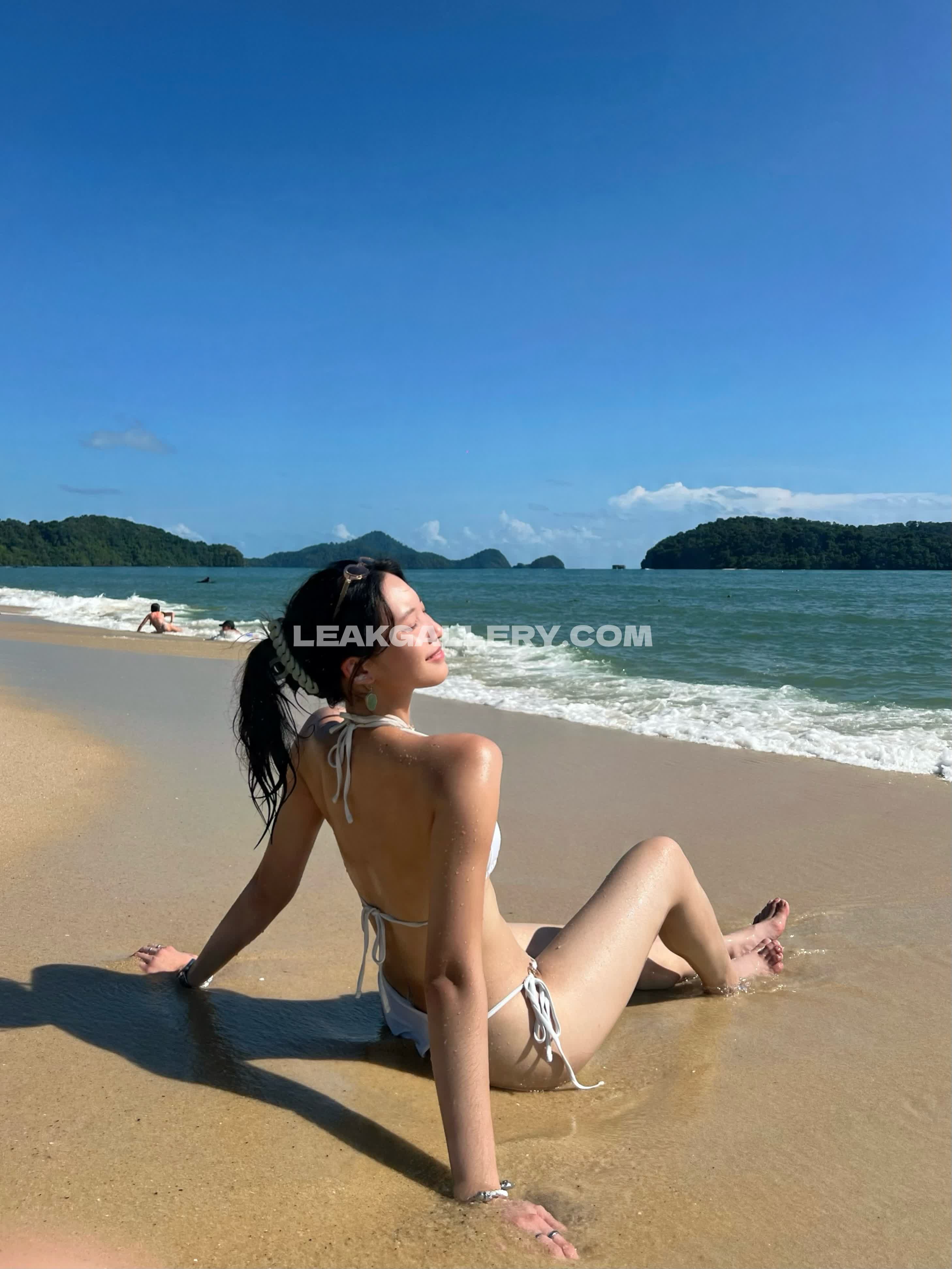 Reiqi Exclusive Leaked Nude OnlyFans #13328704