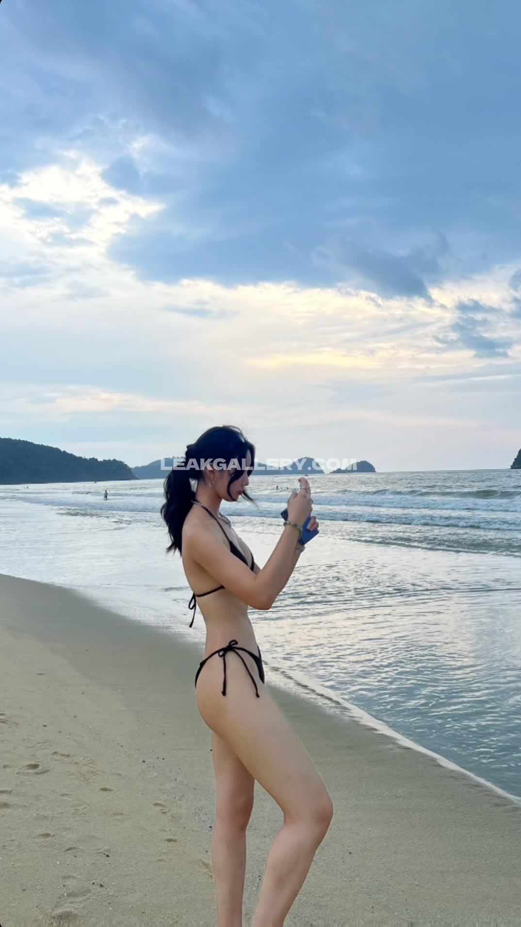 Reiqi Exclusive Leaked Nude OnlyFans #13021955