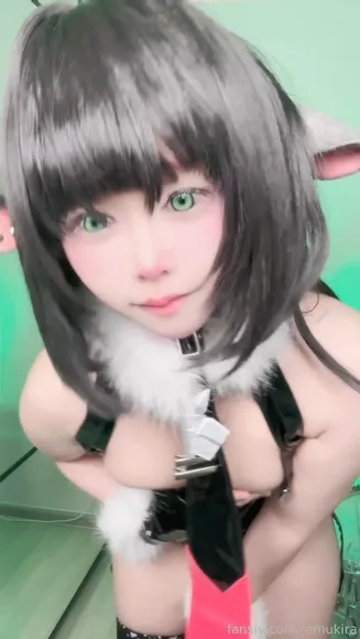 Remukira Shiny Black Bodysuit Tease OnlyFans Video Leaked