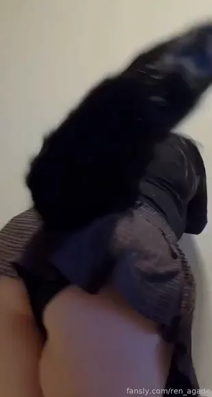 Ren_agade Thong Ass Twerking OnlyFans Video Leaked