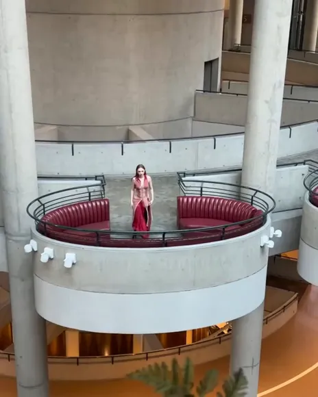 Renatarifree Red Dress Strut OnlyFans Video Leaked