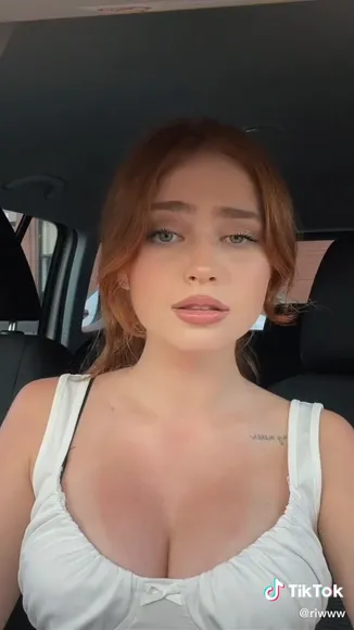 Renatarifree White Top Cleavage OnlyFans Video Leaked