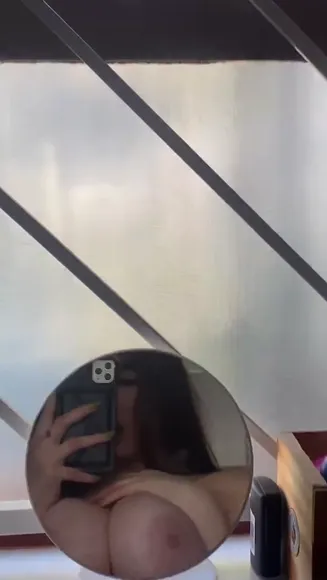 Rhiannongouws Mirror Selfie Tease OnlyFans Video Leaked