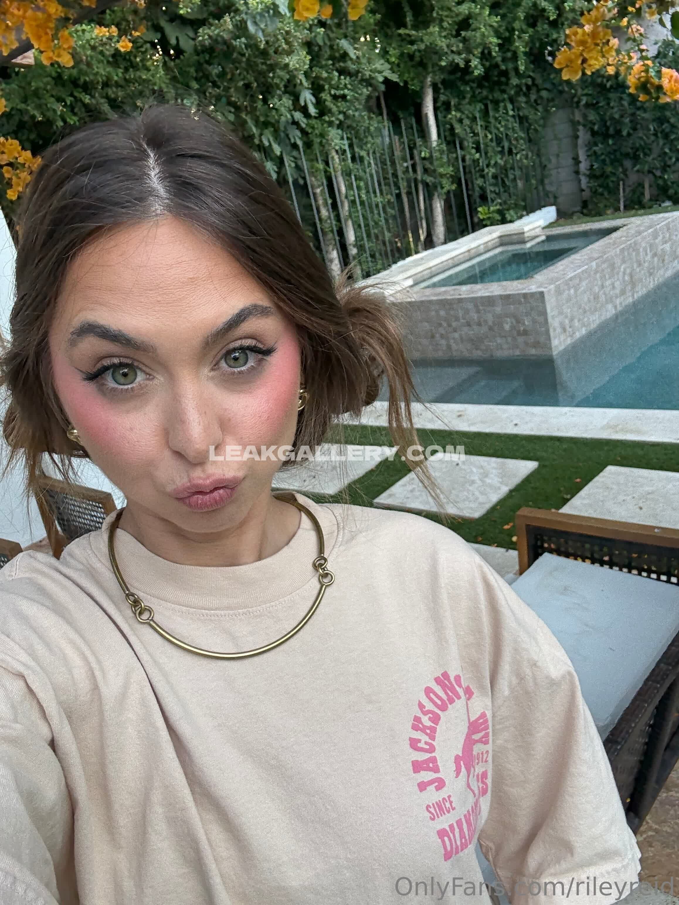 Rieleyreidx3 / rileyreidx3 Exclusive Leaked Nude OnlyFans #12964862