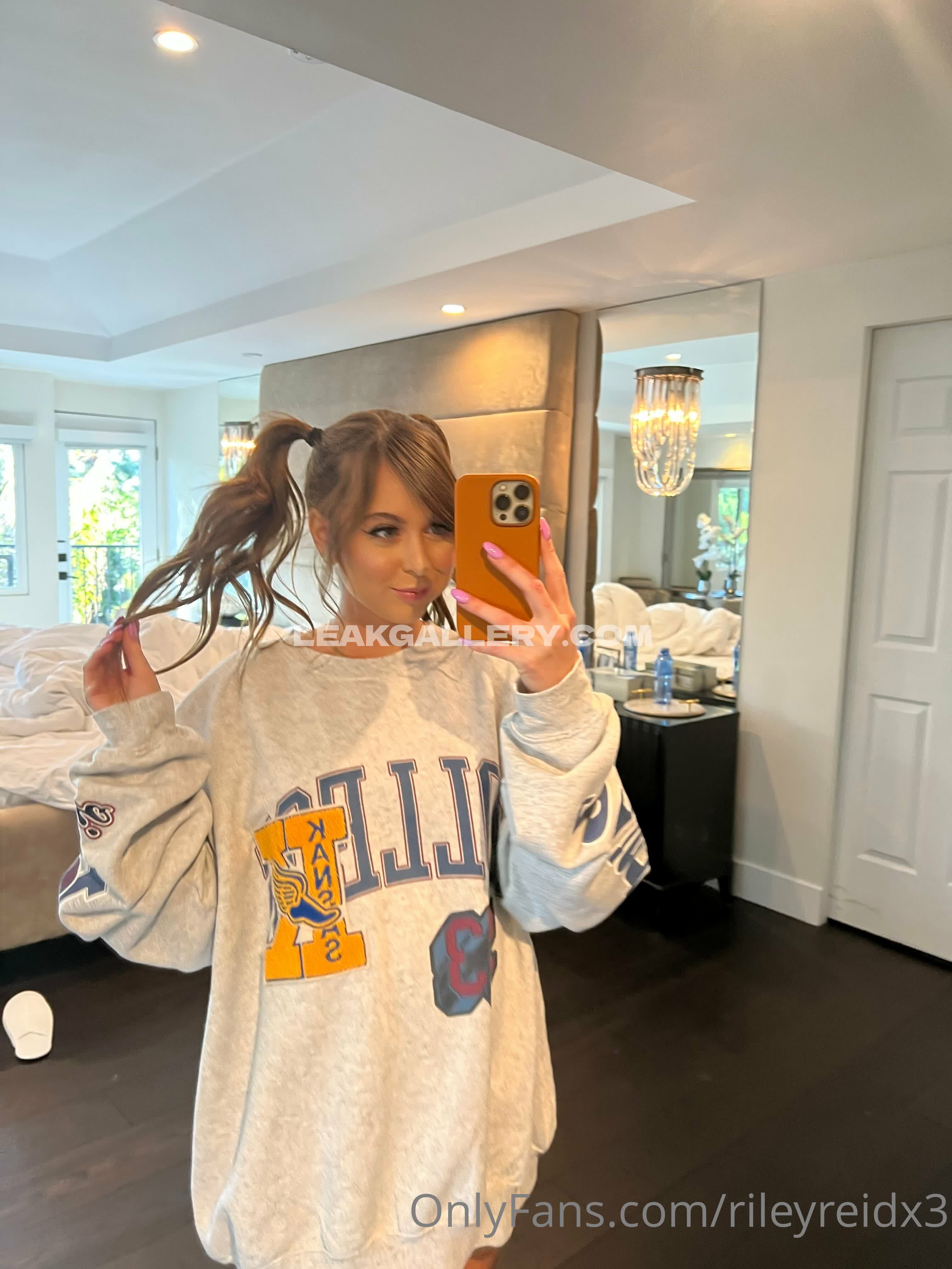 Rieleyreidx3 / Rileyreidx3 Exclusive Leaked Nude OnlyFans #14861882