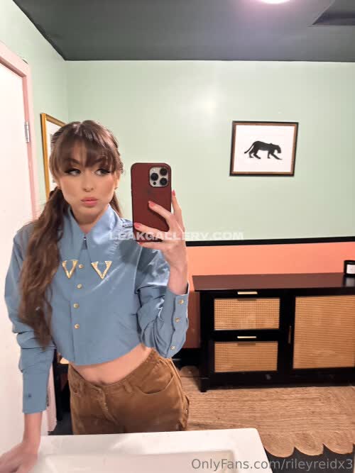 Rieleyreidx3 / rileyreidx3 Exclusive Leaked Nude OnlyFans #12326746