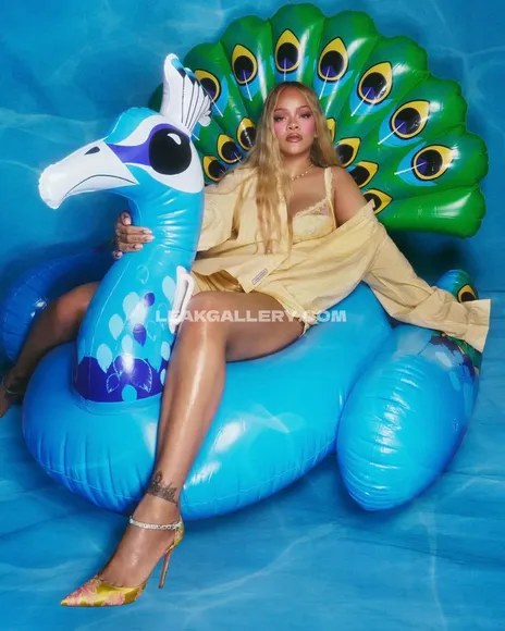 Rihanna 独占リークされたOnlyFansヌード #13482540