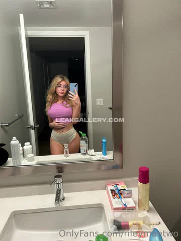 Rileymaelewis Exclusive Leaked Nude OnlyFans #14402149