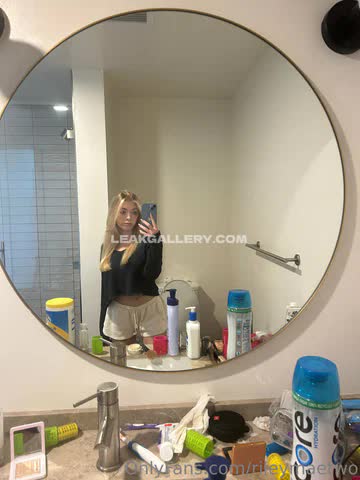 Rileymaelewis Exclusive Leaked Nude OnlyFans #14377090