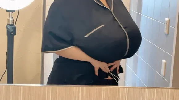 Rin__jd Showing Off Her Juicy Tits OnlyFans Video Leaked