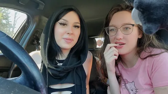 Rixia Topless Car Playtime OnlyFans Video Leaked