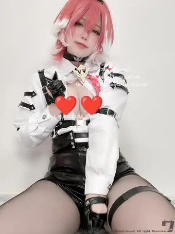 Rizunya Leather Shorts Tease OnlyFans Photo Leaked