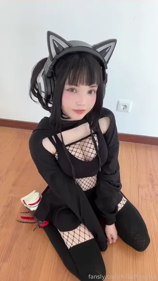 Rocksylight Fishnet Bodysuit Tease OnlyFans Video Leaked