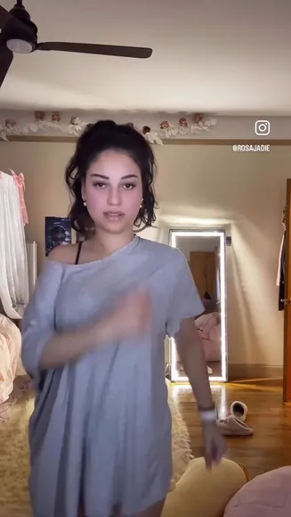 rosajadeli video thumbnail